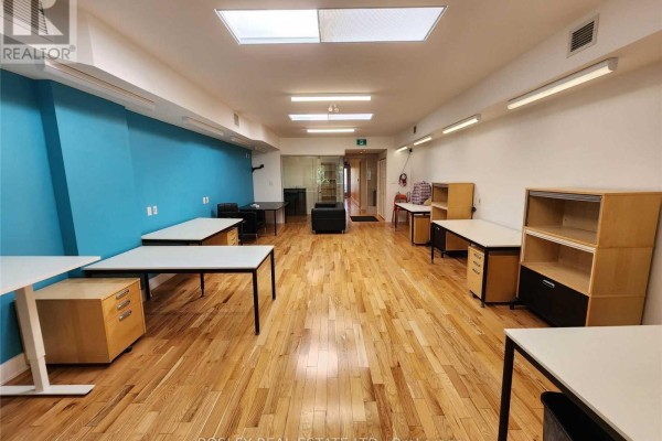 2nd Flr - 1052 Queen Street W, Toronto, ON M6J1H7 Photo 5