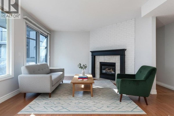 Kitchen - 3, 123 13 Avenue Ne, Calgary, AB T2E1B5 Photo 4
