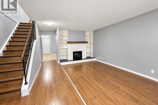 Primary Bedroom - 3, 1702 35 Street Se, Calgary, AB T2A1B5 Photo 4