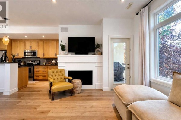 Dining room - 3, 2118 35 Avenue Sw, Calgary, AB T2T2E3 Photo 5