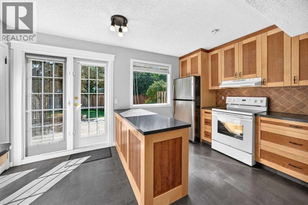 Laundry room - 3, 24 Cascade Place, Cochrane, AB T4C0G6 Photo 4