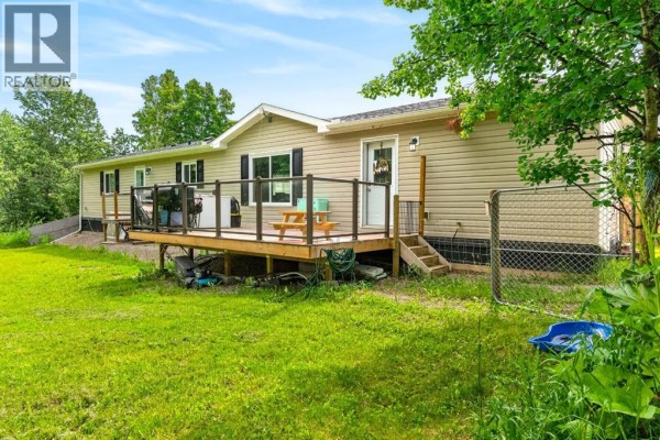 Kitchen - 3, 29407 Range Road 52, Rural Mountain View County, AB T0M2E0 Photo 2