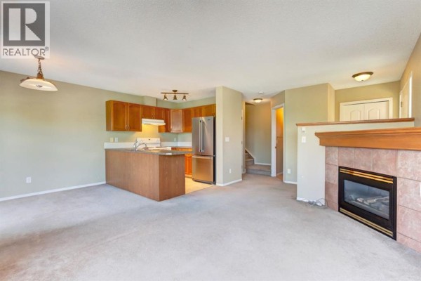 Kitchen - 3, 823 Wilson Way, Canmore, AB T1W2Y8 Photo 5
