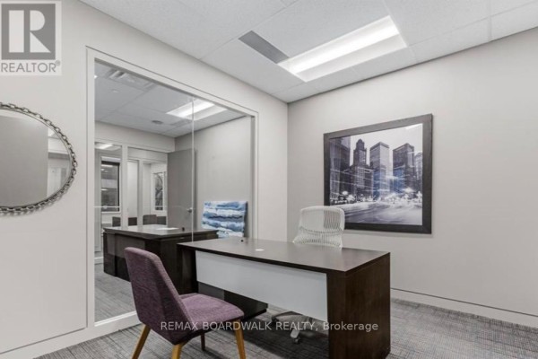 3 - 102 Bank Street, Ottawa, ON, photo 3