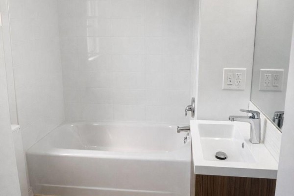 3 - 1024 King Street E, Hamilton, ON L8M1C8 Photo 5