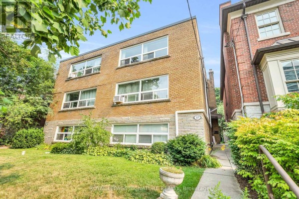 Kitchen - 3 - 117 Hillsdale Avenue E, Toronto, ON M4S1T4 Photo 2