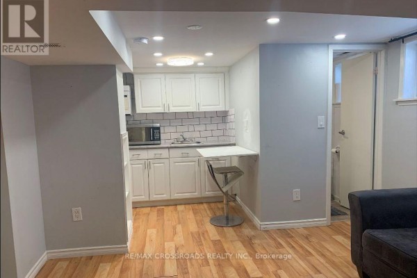 3 - 128 Major Mackenzie Drive E, Richmond Hill, ON, photo 3