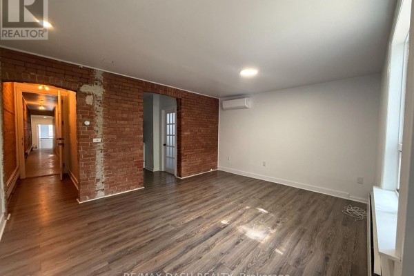 3 - 1303 Bloor Street W, Toronto, ON M6H1P1 Photo 4