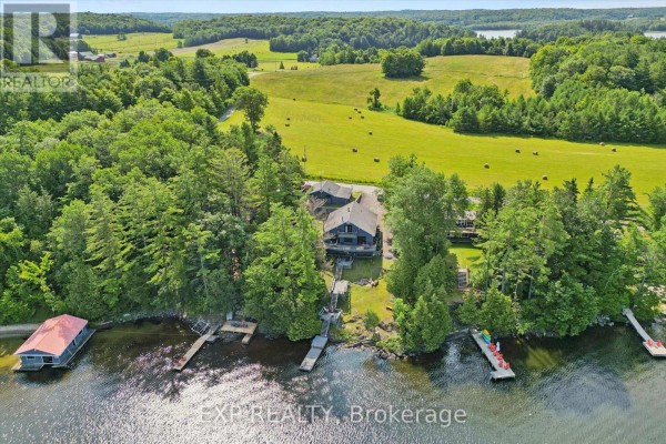 Family room - 3 - 1378 Three Mile Lake Road, Muskoka Lakes, ON P0B1M0 Photo 2