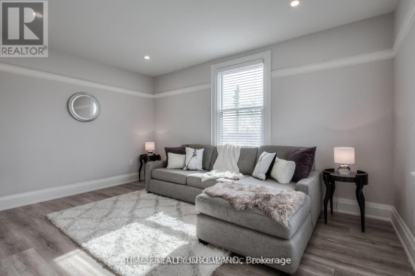 3 - 1492 Dundas Street E, Toronto, ON M4M1S9 Photo 2