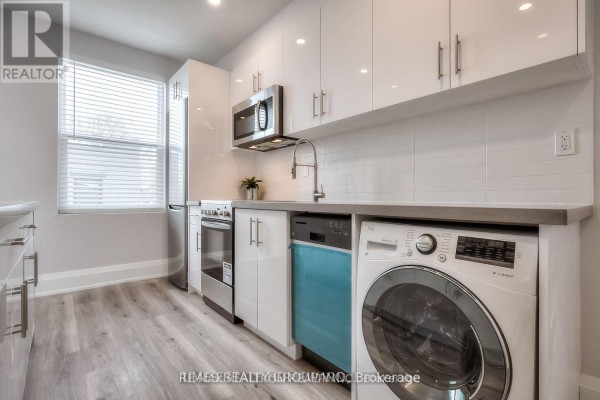 3 - 1492 Dundas Street E, Toronto, ON M4M1S9 Photo 3