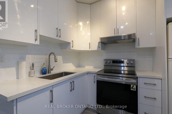 3 - 157 Main Street, Toronto, ON M4E2Z5 Photo 3