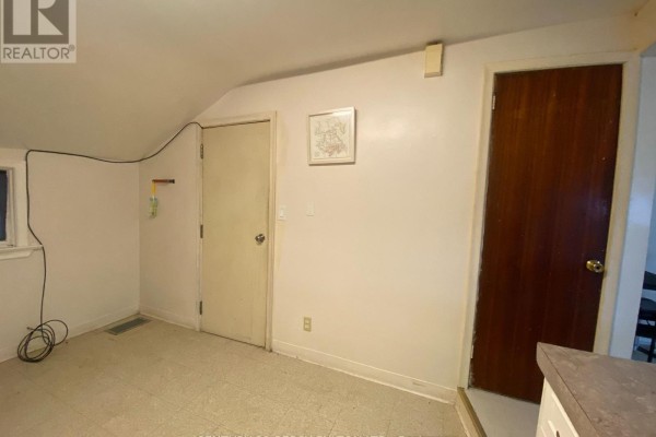 3 - 169 Mary Street N, Oshawa, ON, photo 3