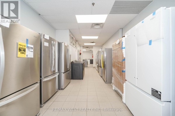 3 - 176 Bullock Drive, Markham, ON L3P7N1 Photo 5