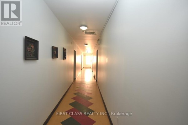 3 - 18 Market Street, Brantford, ON, photo 2