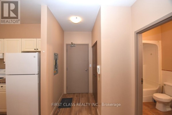 3 - 18 Market Street, Brantford, ON, photo 3