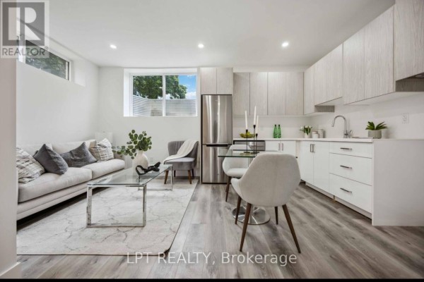 3 - 19 Hatfield Crescent, Toronto, ON M9W3R7 Photo 4