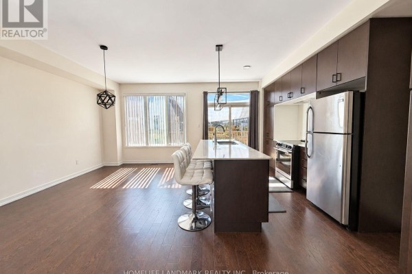 3 - 211 Squire Crescent, Oakville, ON L6H7C3 Photo 5