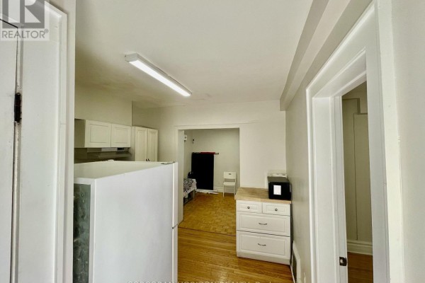 3 - 2257 Dundas Street W, Toronto, ON M6R1X6 Photo 3