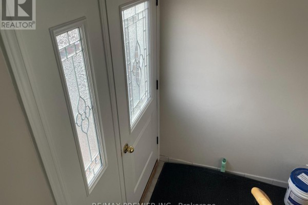 Primary Bedroom - 3 - 2360 Keele Street, Toronto, ON M6M4A5 Photo 2