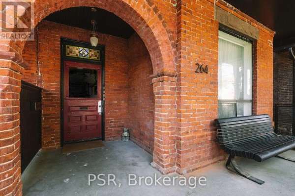 Living room - 3 - 264 Dovercourt Road, Toronto, ON M6J3E1 Photo 2