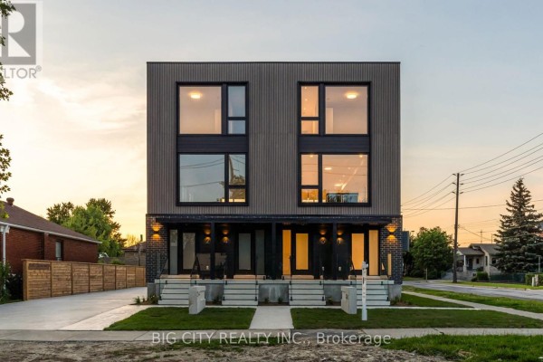3 - 276 Lanor Avenue, Toronto, ON, photo 2