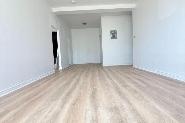 3 - 2881 Lawrence Avenue E, Toronto, ON M1P2S9 Photo 3