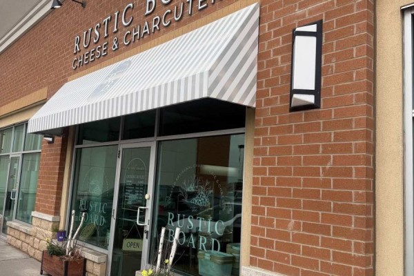 3 - 289 Kingston Road E, Ajax
