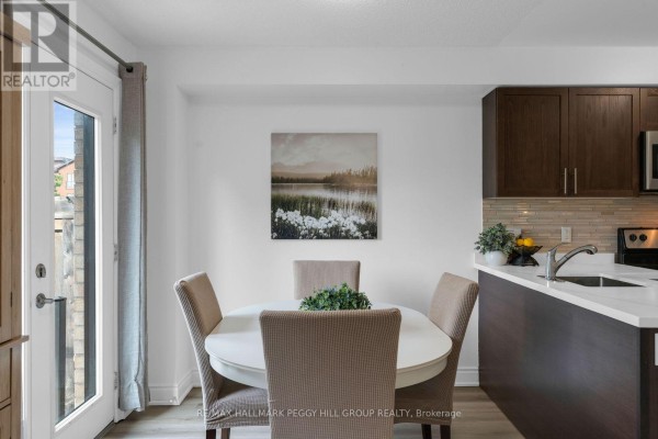 Living room - 3 - 31 Madelaine Drive, Barrie, ON L9J0G8 Photo 4