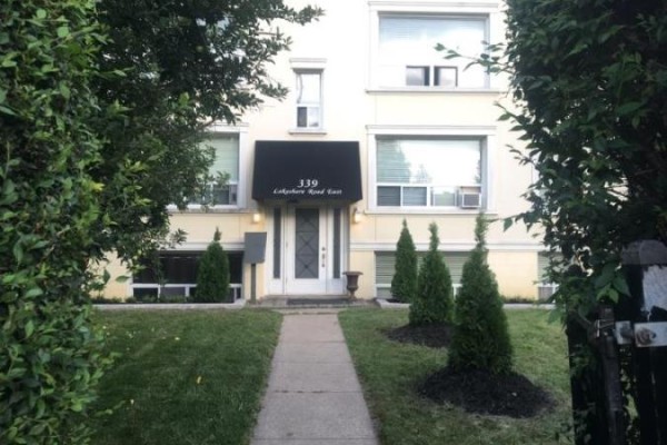 3 - 339 Lakeshore Road E, Mississauga