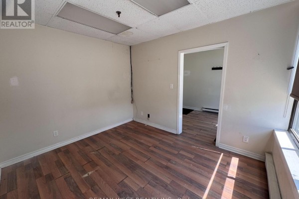 3 - 345 Healey Road, Caledon, ON L7E1E9 Photo 5