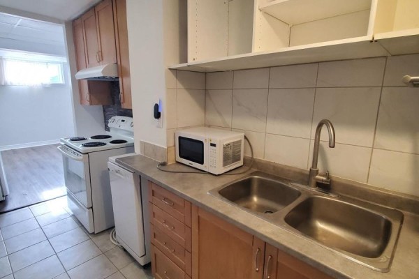 3 - 369 Georgian Drive, Barrie, ON, photo 2