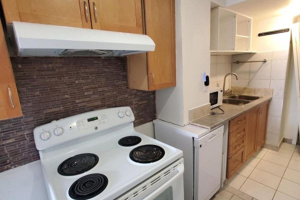 3 - 369 Georgian Drive, Barrie, ON L4M7A2 Photo 4