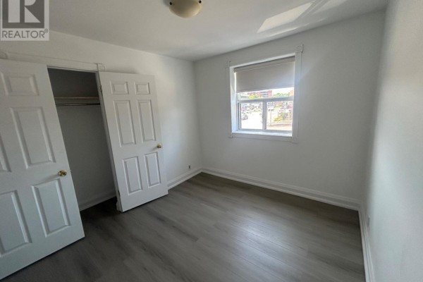 3 - 37 Holland Street W, Bradford West Gwillimbury, ON L3Z2B9 Photo 5