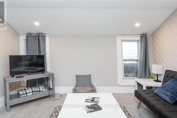 3 - 38 Inchbury Street, Hamilton, ON, photo 2