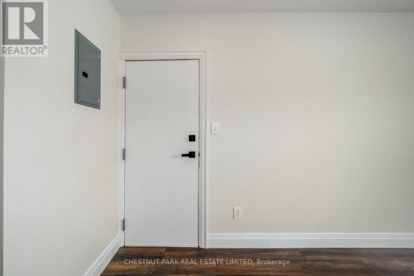 Bedroom - 3 - 38 Penhurst Avenue, Toronto, ON M8Y3A8 Photo 4
