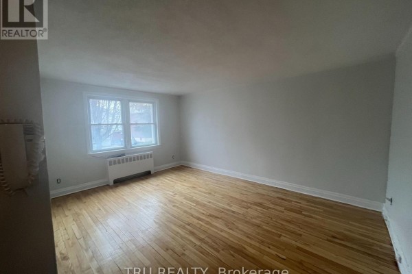 Bedroom - 3 - 384 Blake Boulevard, Ottawa, ON K1L6L2 Photo 2