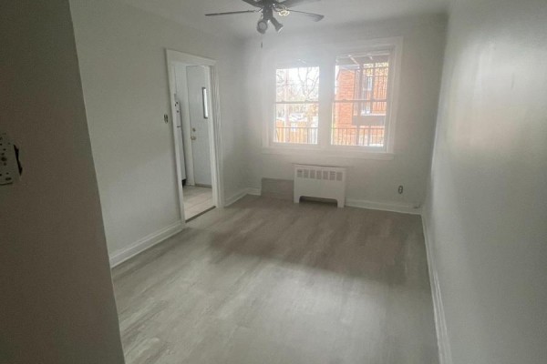 Dining room - 3 - 384 Blake Boulevard, Ottawa, ON K1L6L2 Photo 4