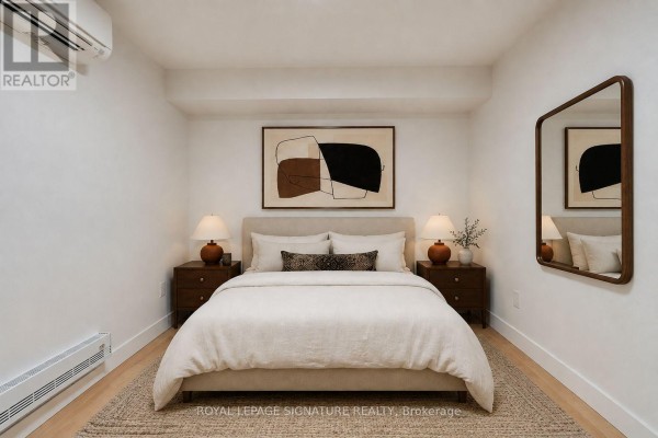 Bedroom - 3 - 390 Palmerston Boulevard, Toronto, ON M6G2N6 Photo 3