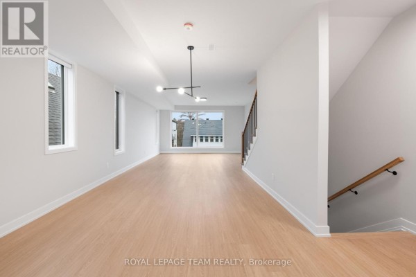 3 - 49 Grosvenor Avenue, Ottawa, ON, photo 2