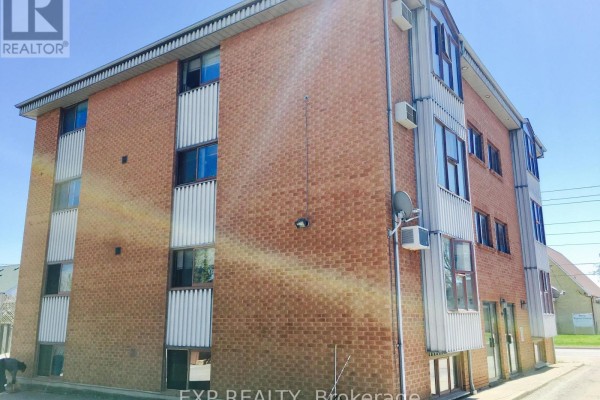 3 - 520 Bloor Street E, Oshawa, ON, photo 3
