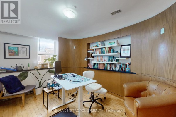 3 - 527 Bloor Street W, Toronto, ON M5S1Y5 Photo 5
