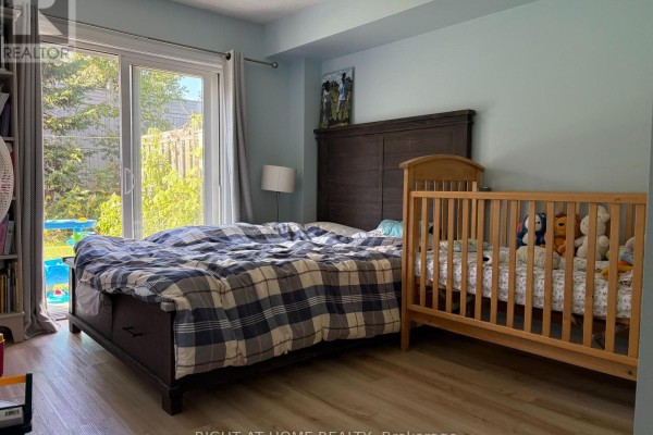 Primary Bedroom - 3 - 53 Ferndale Drive S, Barrie, ON L4N5W9 Photo 4