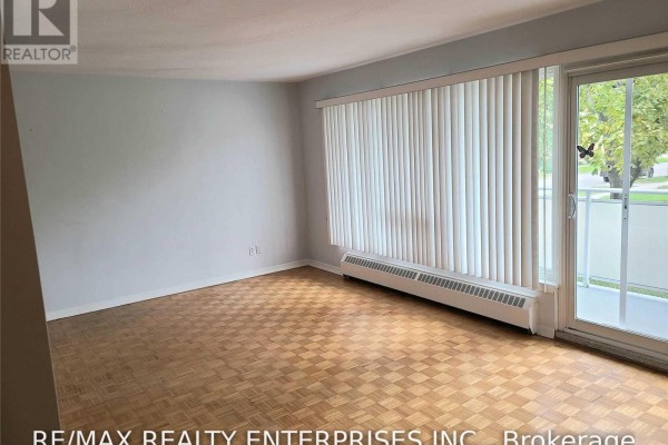 Bedroom - 3 - 54 Rabbit Lane, Toronto, ON M9B5S7 Photo 3