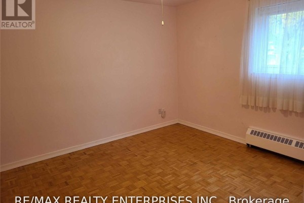 3 - 54 Rabbit Lane, Toronto, ON M9B5S7 Photo 5