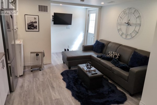 3 - 5749 Lakeshore Road, Whitchurch Stouffville, ON, photo 2