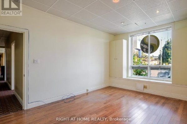 3 - 649 Ontario Street, Stratford, ON N5A3J6 Photo 5