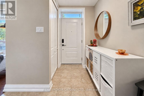 Primary Bedroom - 3 - 69 Upper Canada Drive, Toronto, ON M2P2A2 Photo 5