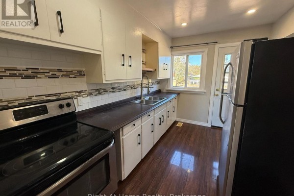 3 - 7 Balmoral Drive, Kitchener, ON N2M2J7 Photo 4