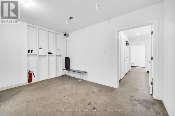 3 - 70 Vanley Crescent, Toronto, ON M3J2B8 Photo 4